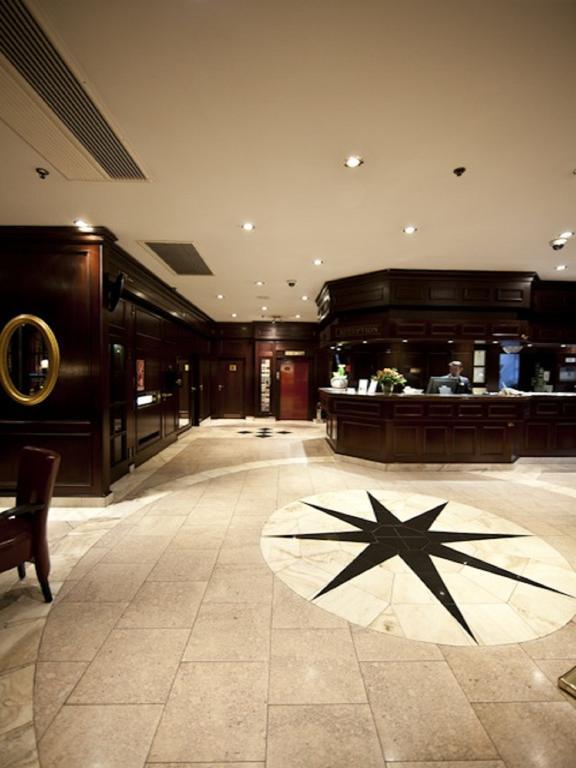 Sachsenwald Hotel ראינבק מראה חיצוני תמונה