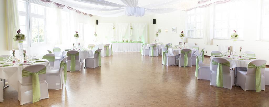Sachsenwald Hotel ראינבק מראה חיצוני תמונה