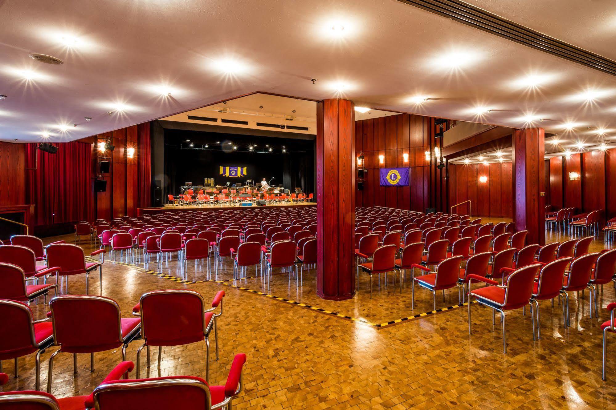Sachsenwald Hotel ראינבק מראה חיצוני תמונה